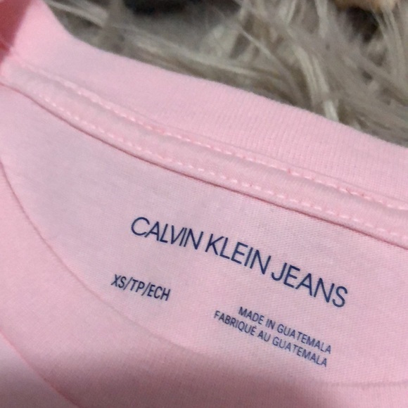 Mens Calvin Klein Short Sleeve-Sz xs-Cotton-Pink-White/Gray Logo - Picture 2 of 9